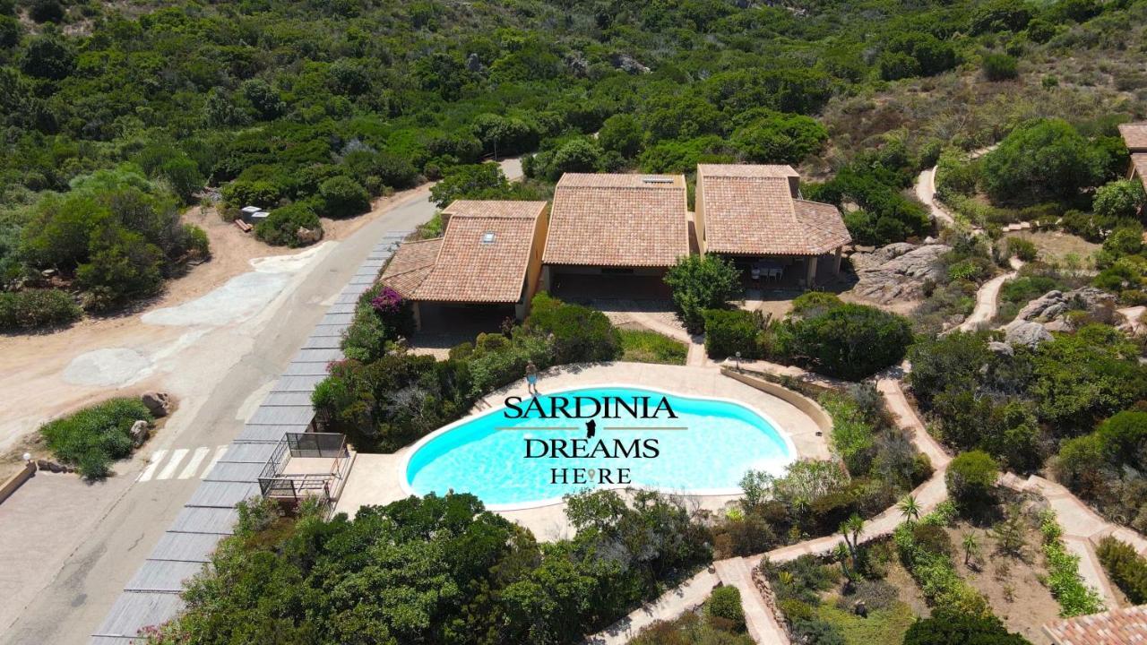 Villetta Flora Con Piscina Costa Paradiso Luaran gambar